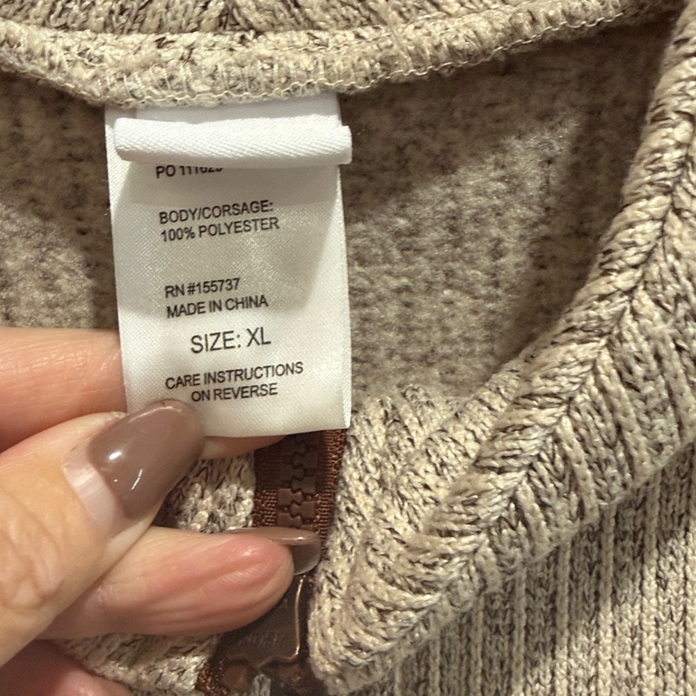 Men's Cream Quarter-Zip Sweater - Picture 3 of 5